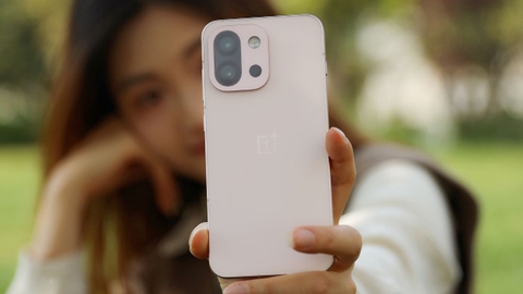 Sở hữu ngay OnePlus 13T - Siêu phẩm mạnh mẽ, hiệu suất tuyệt vời!