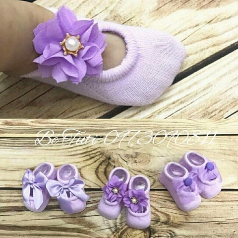 Sản phẩm tất nơ cho bé đang làm mưa làm gió trên thị trường hiện đã có mặt tại Bé Tuti