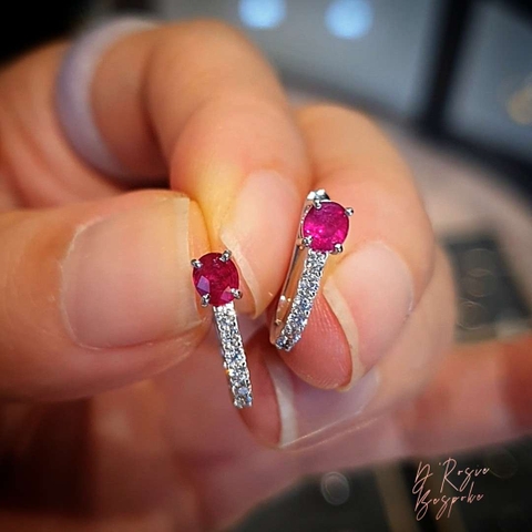 KHUYÊN TAI RUBY LỤC YÊN