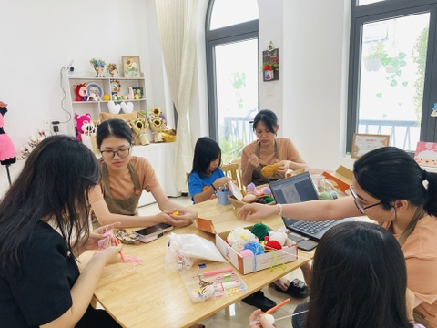 Học Móc Len Gò Vấp | Lớp Cơ Bản 5 Buổi Cho Người Mới – LyLyCraft