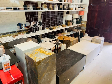 GIẢM GIÁ - BÀN PHỤ GHÉP TẤM - VÀNG TIA CHỚP