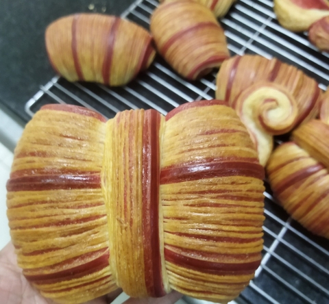 THE SWISS BREAD OF THE BREAD AND PASTRY CLASS