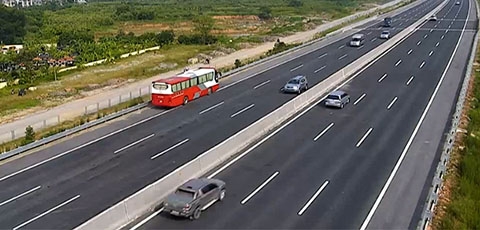 Ngăn chặn ô tô chạy ngược chiều trên đường cao tốc