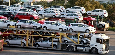 Đăng ký làm thủ tục hải quan nhập khẩu cho hơn 2.000 ô tô mới nguyên chiếc