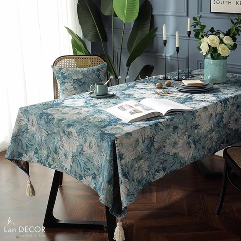 Khăn trải bàn vải gấm họa tiết hoa cúc xanh sang trọng - TB564