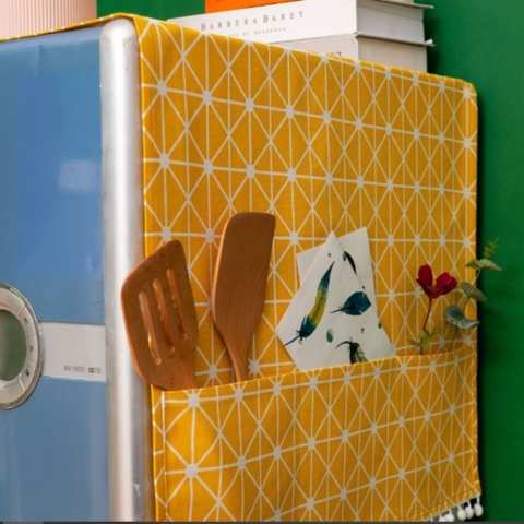 Phủ tủ lạnh vải màu vàng họa tiết bàn cờ - TBP302