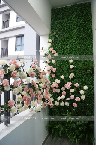 GIÀN HOA HỒNG TRANG TRÍ BAN CÔNG - GH016
