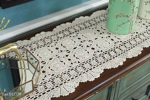 Khăn trải bàn runner ren đầu nhọn ( bề rộng 30cm) - KR029