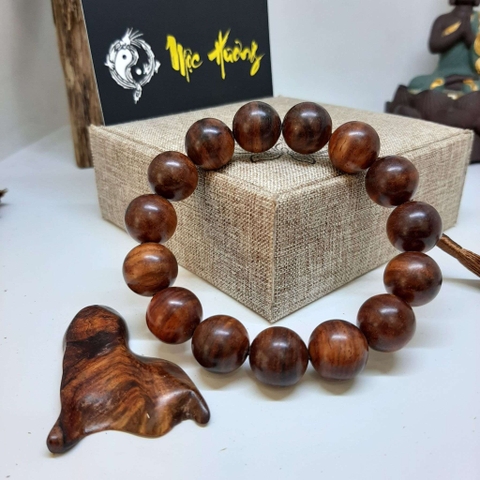 Vòng Gỗ Sưa Đỏ Quảng Bình Núi Rừng Già 14mm
