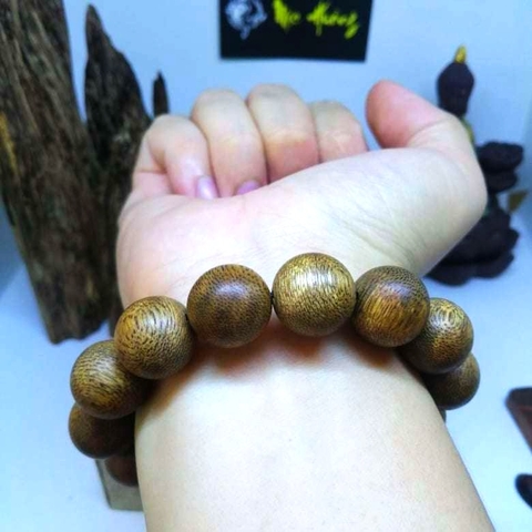 Vòng gỗ Trầm Hương Tốc Rừng Tự Nhiên 16mm