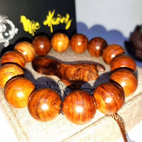 Vòng Gỗ Sưa Đỏ Quảng Bình Núi Rừng 16mm