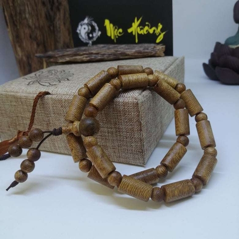 Vòng Trầm Hương Đốt Trúc 8mm Tốc Núi Rừng