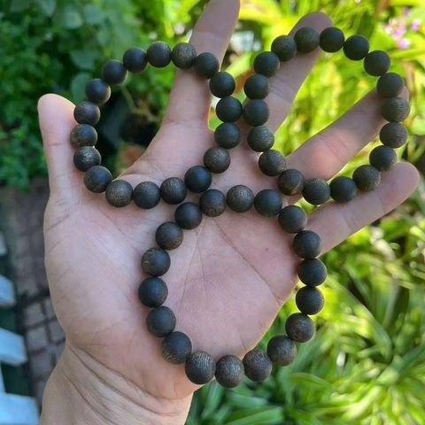 Vòng Tay Gỗ Kỳ Hải Nam 10mm Chìm Nước