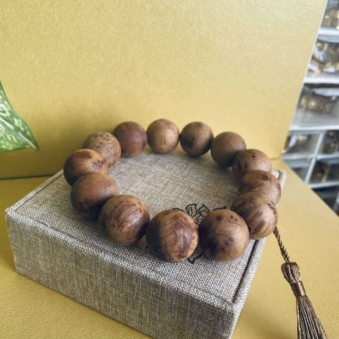 Vòng Gỗ Nu Ngọc Am 16mm Chọn Đẹp