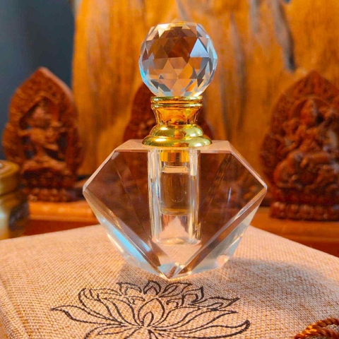 Tinh Dầu Hoàng Đàn Nguyên Chất 100% Tự Nhiên Chai 1ml
