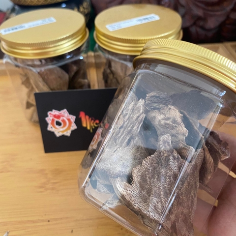 Trầm Hương Miếng Rục Tự Nhiên Núi Rừng Thơm Ngọt Vip 30g