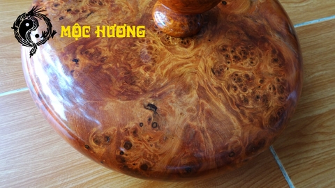 BÌNH PHONG THỦY PHÚ QUÝ GỖ NU HUYẾT LONG