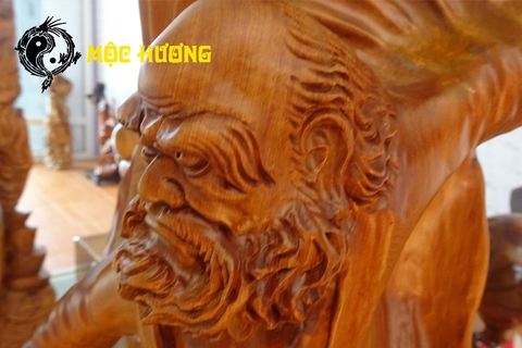 Tượng đạt ma quá hải gỗ bách xanh thơm mát
