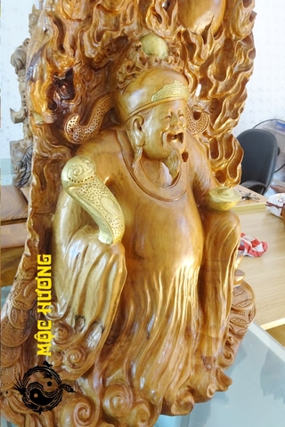 Tượng THẦN TÀI phong thủy tài lộc may mắn gỗ Bách Xanh thơm mát