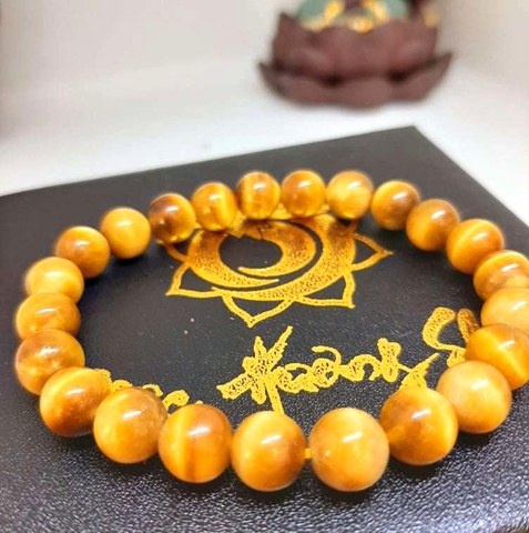 Vòng Đá Mắt Hổ Vàng Tâm 8mm Vip 5A