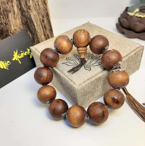 Vòng Gỗ Hoàng Đàn Chìm Nước 18mm Mọng Dầu