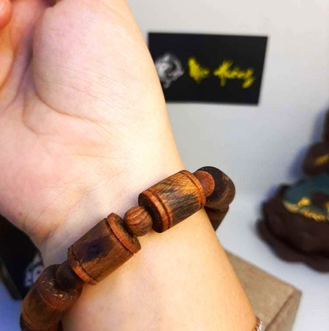 Vòng Gỗ Hoàng Đàn Đốt Trúc Chìm Nước 10mm