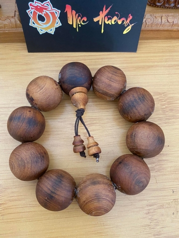 Vòng Gỗ Hoàng Đàn Chìm Nước 27mm Siêu Hiếm