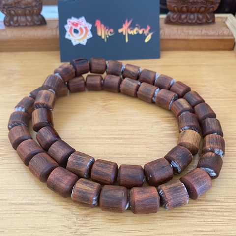 Dây chuyền gỗ rễ Hoàng Đàn Tuyết chìm nước 12mm