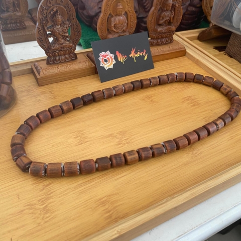 Dây chuyền gỗ rễ Hoàng Đàn Tuyết chìm nước 12mm