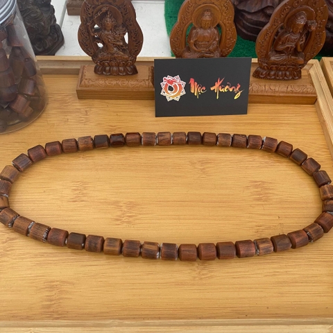 Dây chuyền gỗ rễ Hoàng Đàn Tuyết chìm nước 12mm