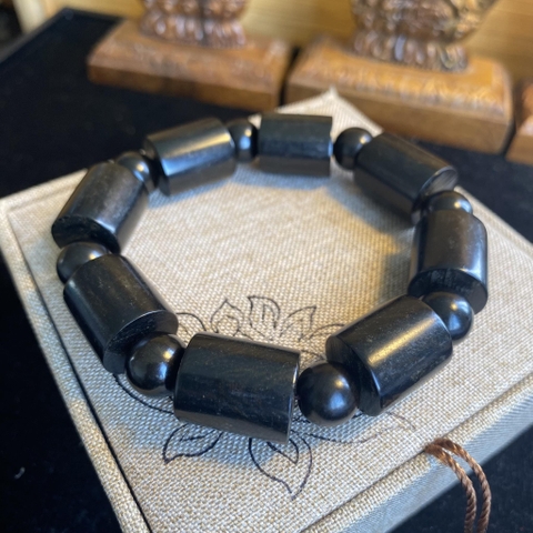 Vòng Gỗ Mun Sừng Khánh Hòa Núi Rừng 14mm Đốt Trúc