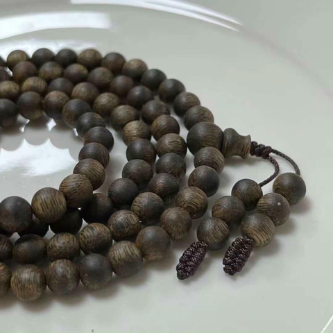 Chuỗi 108 Kỳ Hải Nam Chìm Nước 8mm
