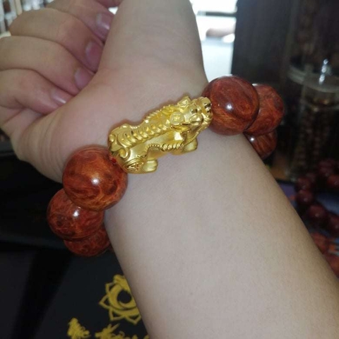 Vòng Gỗ Nu Hoa Huyết Long 20mm Tỳ Hưu 24k