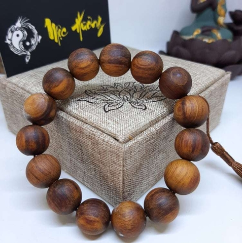 Vòng Gỗ Hoàng Đàn Chìm Nước 14mm Mọng Dầu