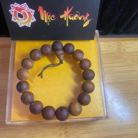 Vòng Gỗ Hoàng Đàn 12mm Hàng Rễ Mọng Dầu Cận Chìm