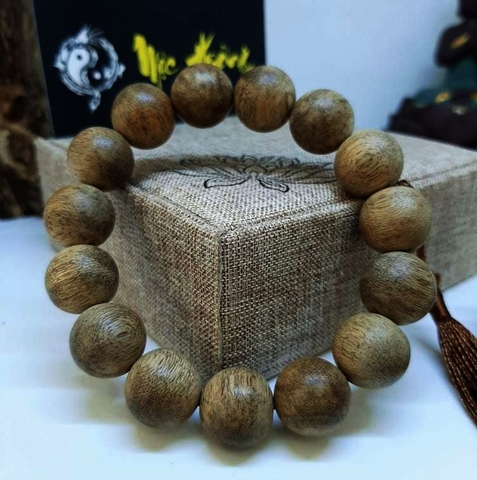 Vòng Trầm Hương Tốc Banh Rừng Tự Nhiên 14mm