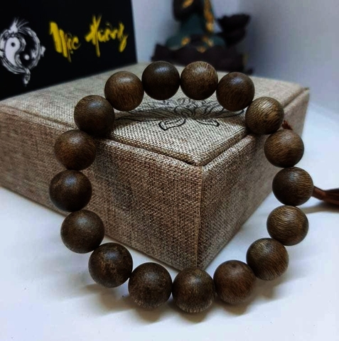 Vòng gỗ Trầm Hương Tốc Rừng Tự Nhiên 12mm