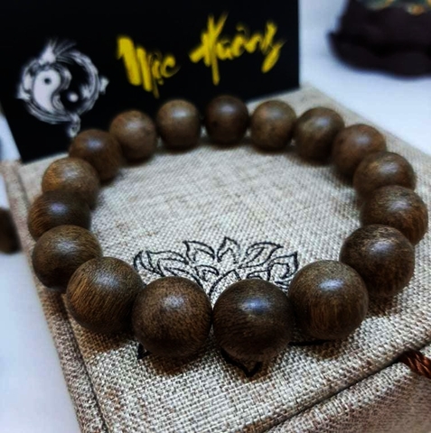 Vòng gỗ Trầm Hương Tốc Rừng Tự Nhiên 12mm