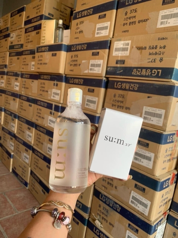 Nước tẩy trang S:um37 đa năng Skin Saver Essential Pure Cleansing Water ( Tặng bông tẩy trang ) Nước tẩy trang S:um37 đa năng Skin Saver Essential Pure Cleansing Water ( Tặng bông tẩy trang )