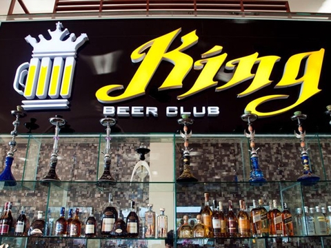 Ghế quầy bar nhựa giả mây Minh Thy cung cấp bàn ghế quầy bar,bàn ghế nhựa giả mây,sofa mây nhựa tại King Beer Club