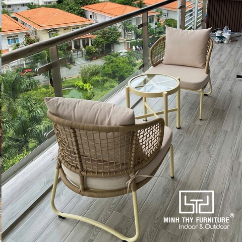 Bàn ghế ban công giả mây – Xu hướng nội thất ban công hiện đại cho chung cư, căn hộ
