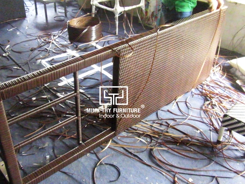 Hướng dẫn đan Giường nằm hồ bơi mây nhựa MT444 tại xưởng đan mẫu Minh Thy Furniture