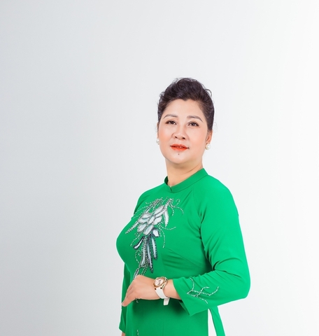 Nữ doanh nhân Tạ Thị Thu Hằng - Đại sứ thương hiệu cuộc thi 'Ươm mầm tài năng ngành làm đẹp online toàn cầu 2021'