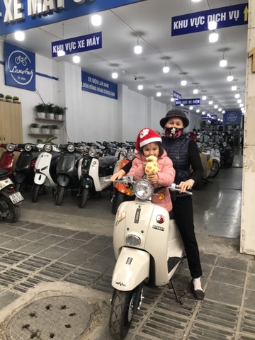 Crea 50cc - màu sữa - Xe điện Lan Anh