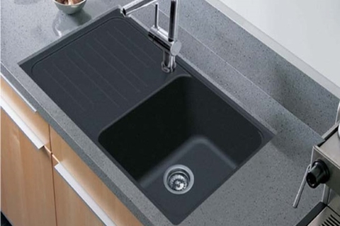 Bồn rửa chén bằng đá nhà bạn sẽ luôn như mới chỉ với 5 phút làm sạch
