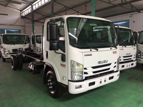 Xe tải isuzu 5 tấn, Thùng 5m6 NQR75L chassi