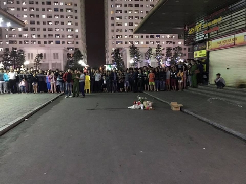 Trẻ sơ sinh còn nguyên dây rốn rơi từ tầng cao tòa chung cư Linh Đàm