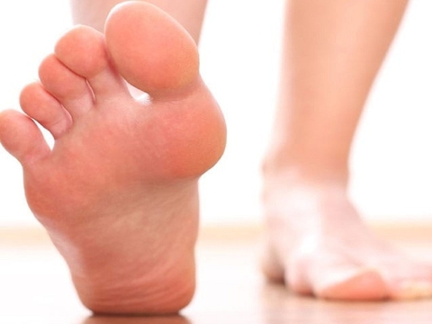 Đau Lòng Bàn Chân Là Dấu Hiệu Của Căn Bệnh Nguy Hiểm Nào?