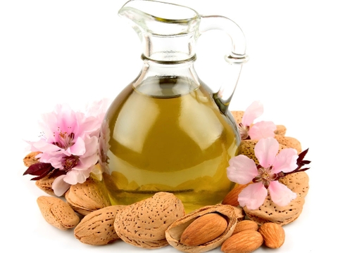 Bốn công thức tuyệt vời ngâm chân làm mềm da chân