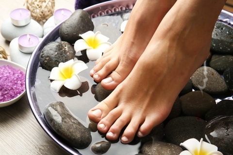 Nguyên nhân gây đau đầu ngón chân khi đi dép xỏ ngón